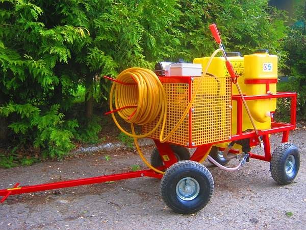 OPRYSKIWACZ ELEKTRYCZNY 12 VOLT - WÓZKOWY. 80L, 17l/min,  — zdjęcie 3
