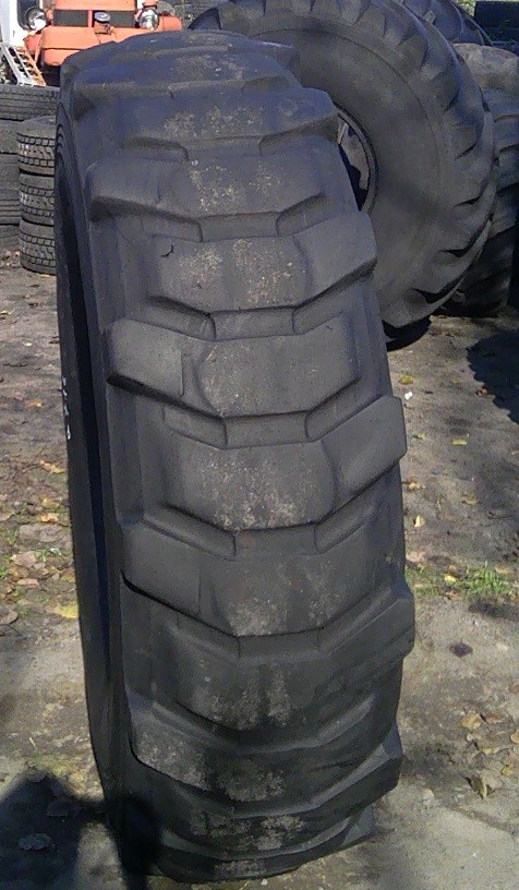 (G716) Opona 16.00 R25 Michelin X — zdjęcie 1