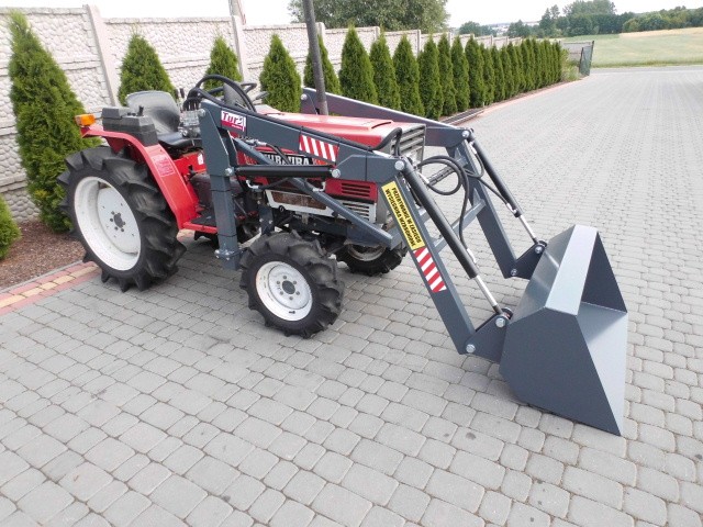 Shibaura P17 4x4 17 PS ładowacz czołowy TUR mini traktor — zdjęcie 6