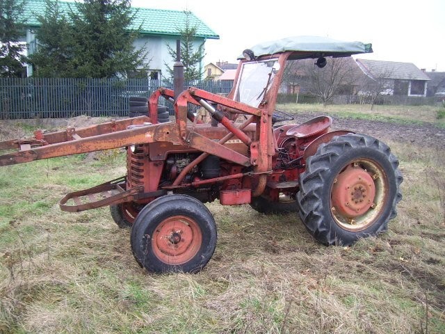 CĄGNIK MC CORMICK INTERNATIONAL 439 TANIO — zdjęcie 1