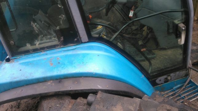 Elementy kabina,kabina New Holland 8670,8770,8870,8970 części — zdjęcie 1