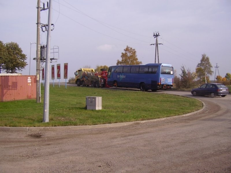 Holujemy autobusy,Tiry 600812813 A4,A18 — zdjęcie 1