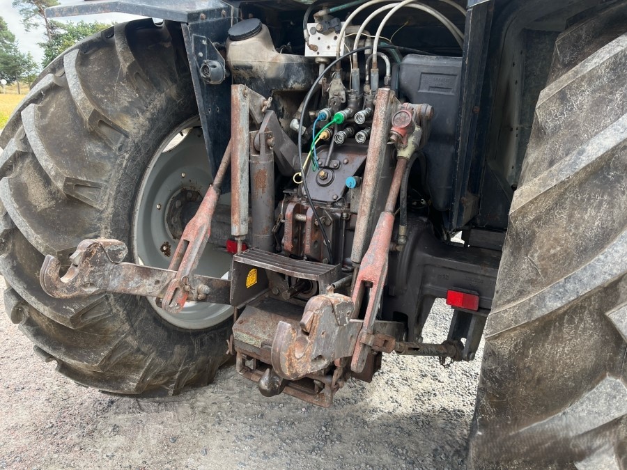 Massey Ferguson 3080 Autotronic 4x4 -100 KM | sprawny| gotowy do pracy — zdjęcie 5
