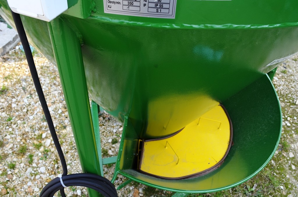 NOWY Mieszalnik pasz M-Rol 500kg RATY0%  — zdjęcie 3