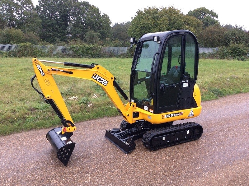 Koparka JCB 80c1c8CTS — zdjęcie 1