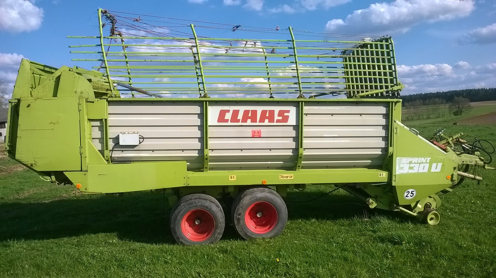 Przyczepa samozbierająca Claas Sprint 330 U — zdjęcie 2