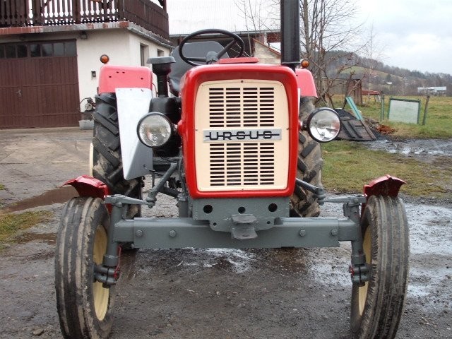 URSUS C330 — zdjęcie 4