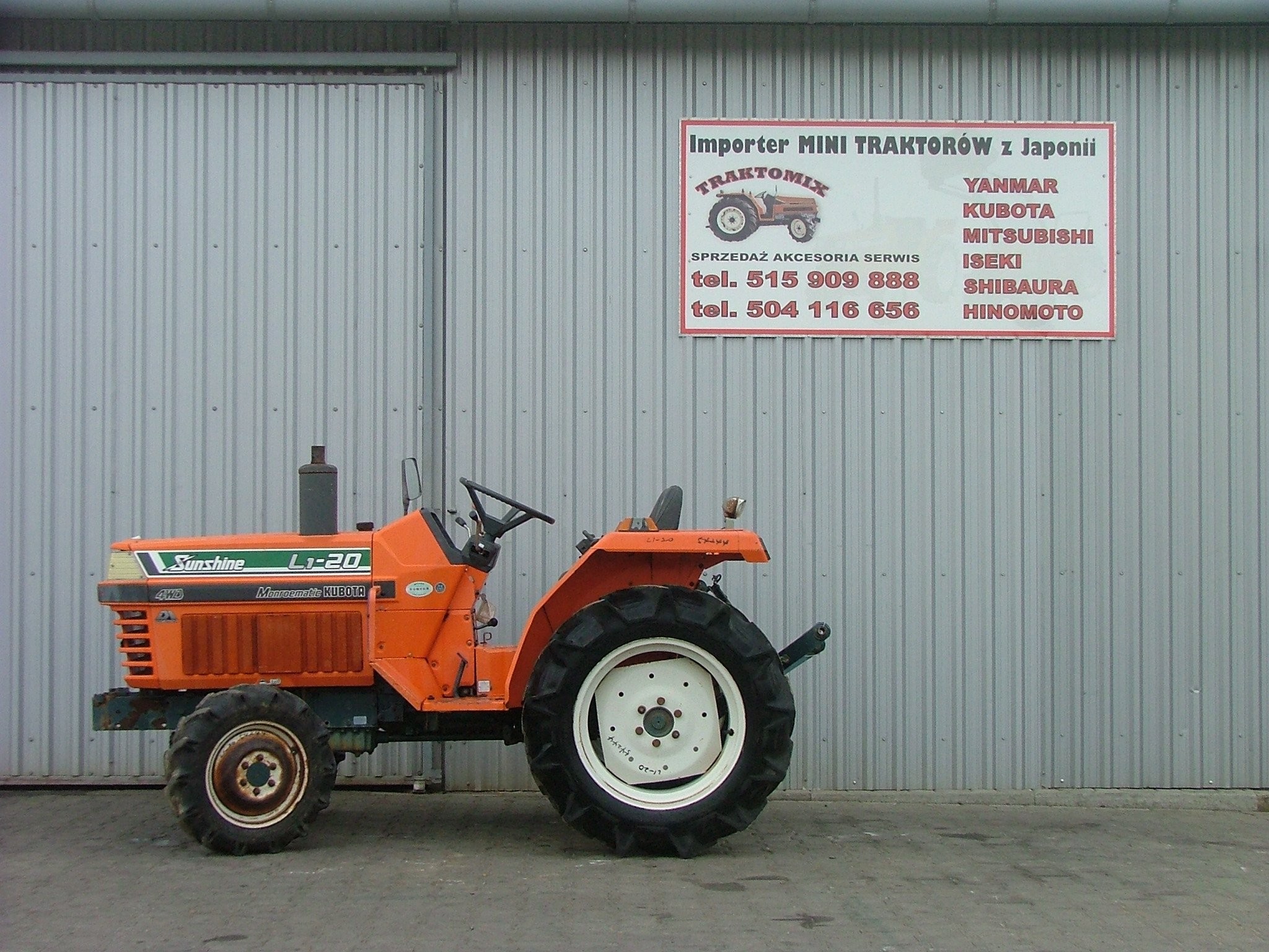 Mini traktorek Kubota L1-20 — zdjęcie 1