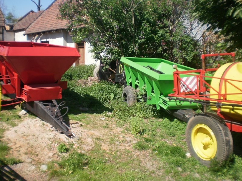 RCW ROZRZUTNIK 3t i 5t łańc.i taśmowe — zdjęcie 1
