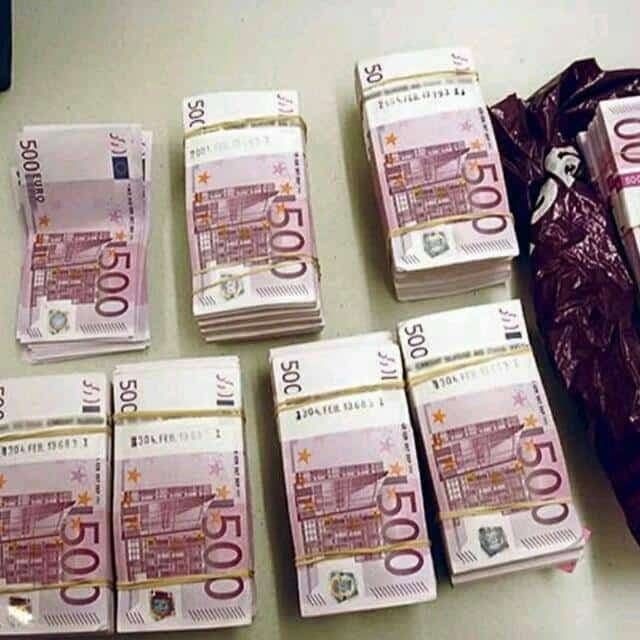 Mi smo financijska partnerska organizacija u banci i imamo puno kapita