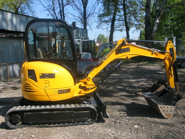 JCB 8025zts z 2010 roku - dwie sztuki do wyboru — zdjęcie 1