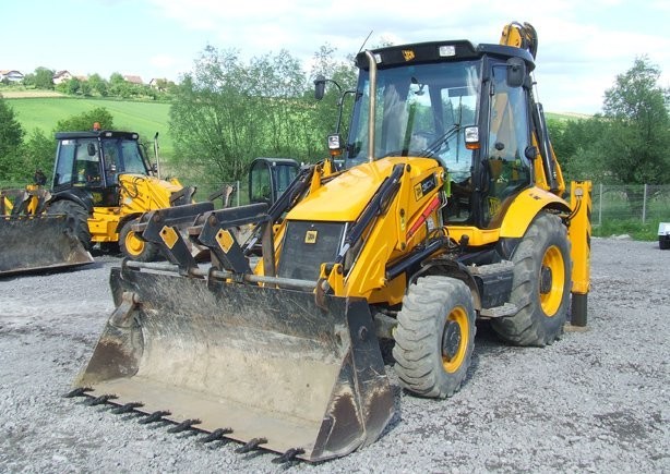 JCB 3CX Contractor z roku 2009- gotowa do pracy — zdjęcie 1