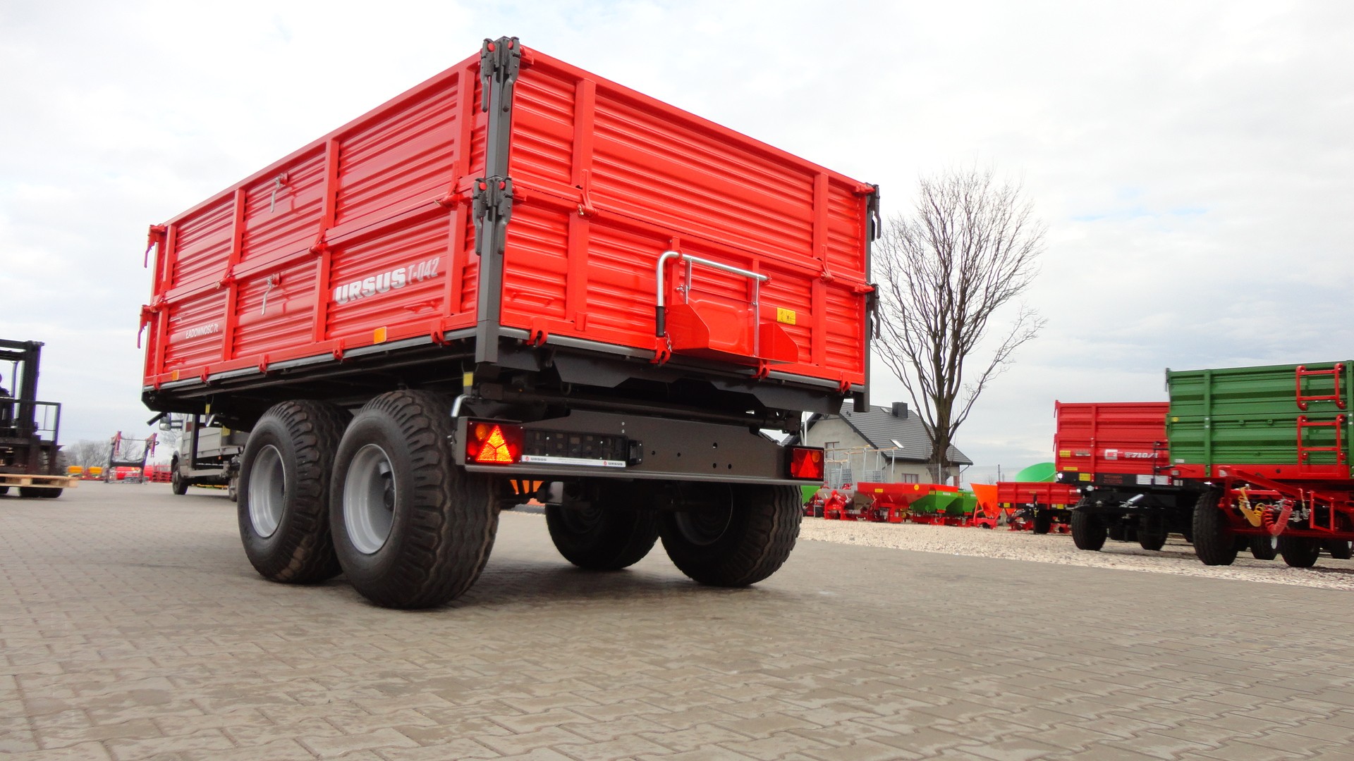 Przyczepa URSUS T 042 7T wywrotka Tandem — zdjęcie 7