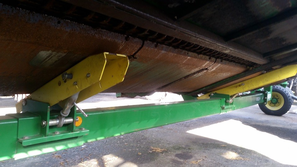 WÓZEK TRANSPORTOWY ZURN - JOHN DEERE 630R - 2009 ROK — zdjęcie 3