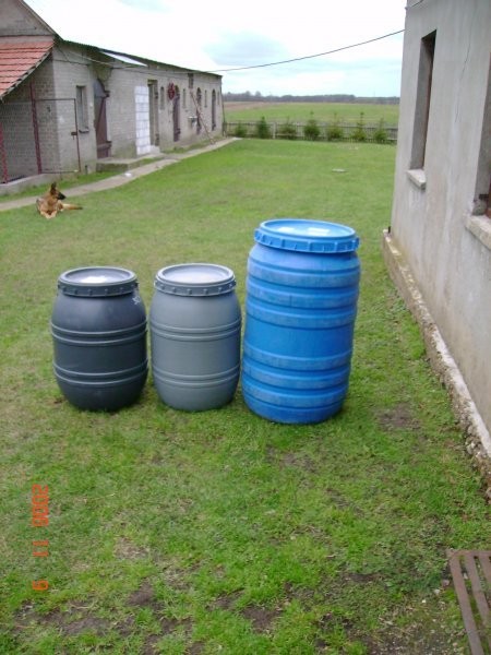Sprzedam beczki plastikowe od 60L do 220L