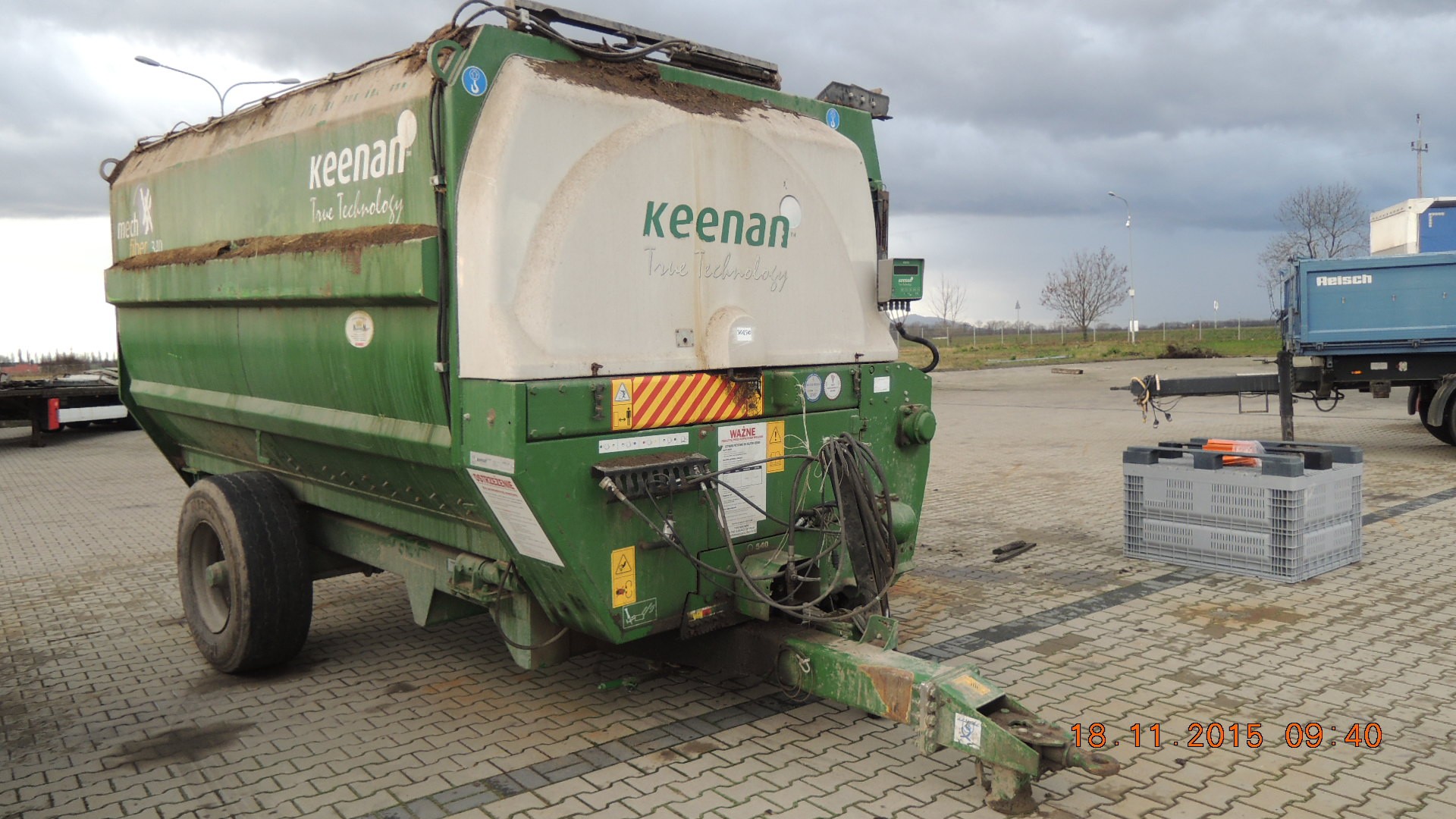 Wóz paszowy KEENAN MF340 nr ser.MF34D228 2012r. — zdjęcie 2