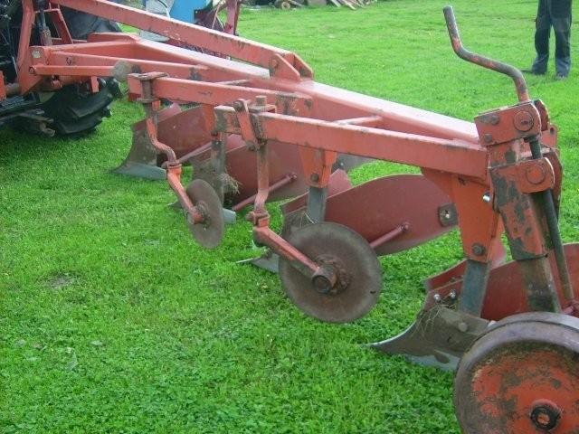 Pług Zagonowy Landsberg 4 skibowy — zdjęcie 6
