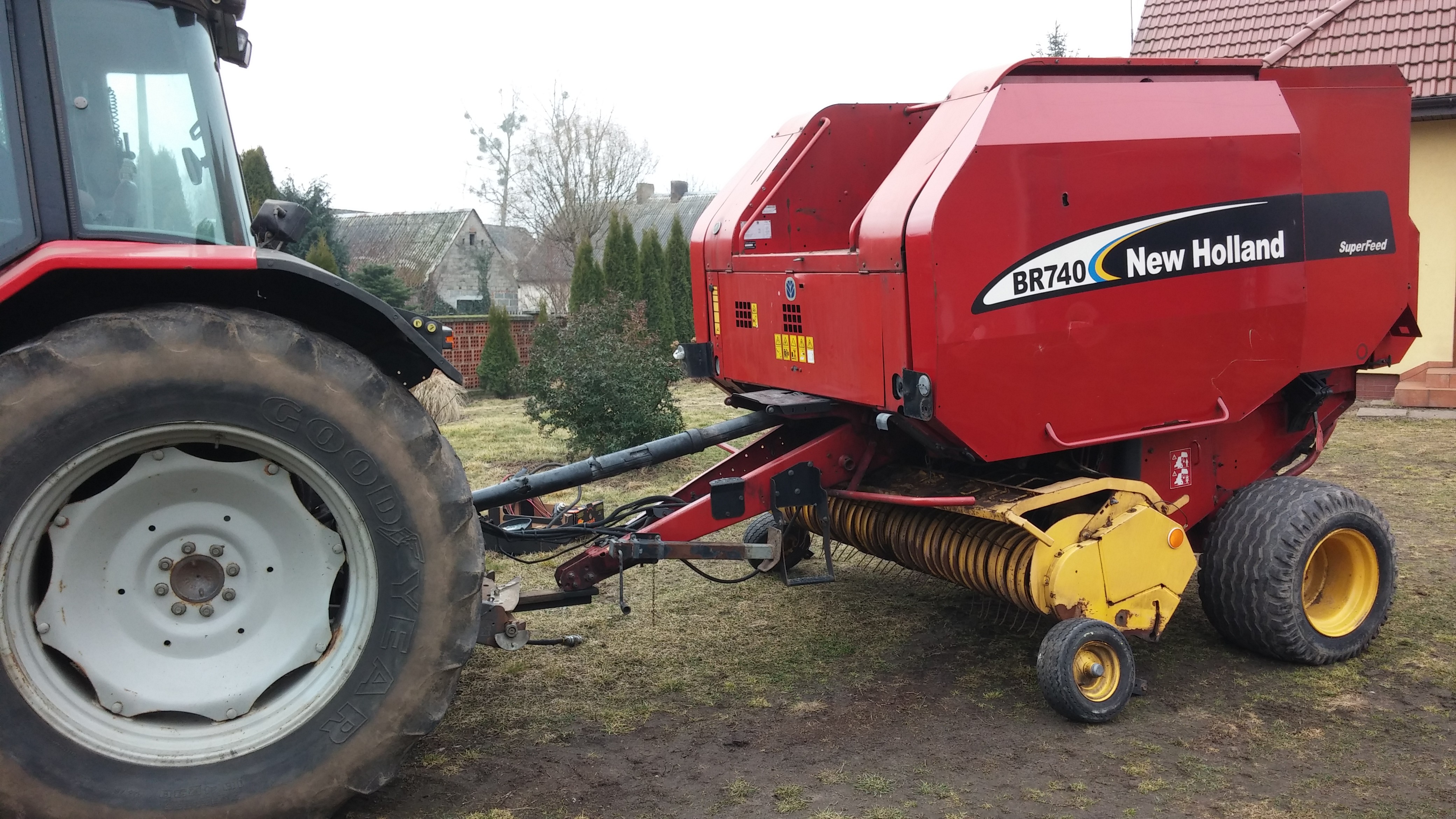 New Holland br740 z 2003 r — zdjęcie 5