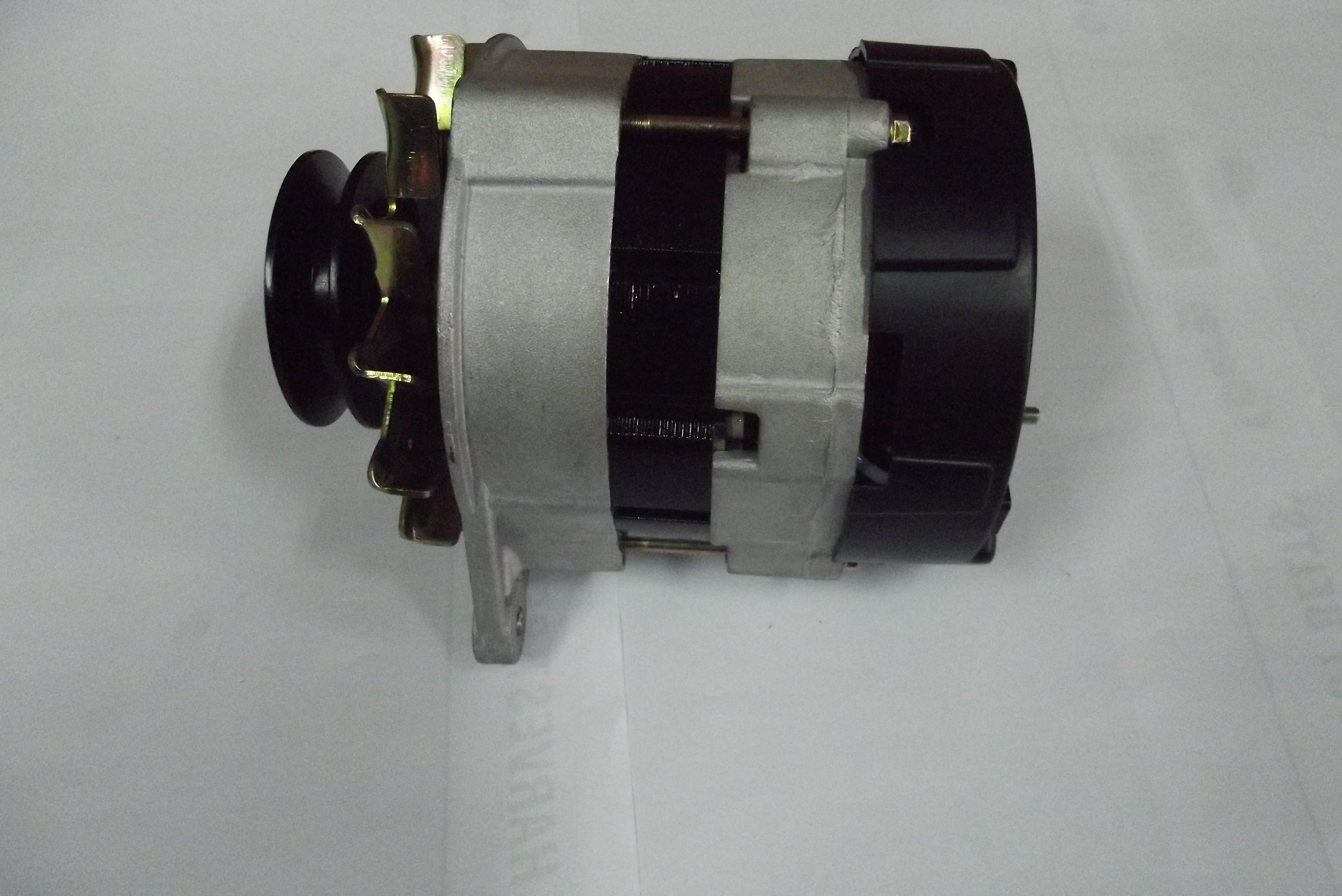 Alternator URSUS C 330 14 V 45 A    — zdjęcie 5