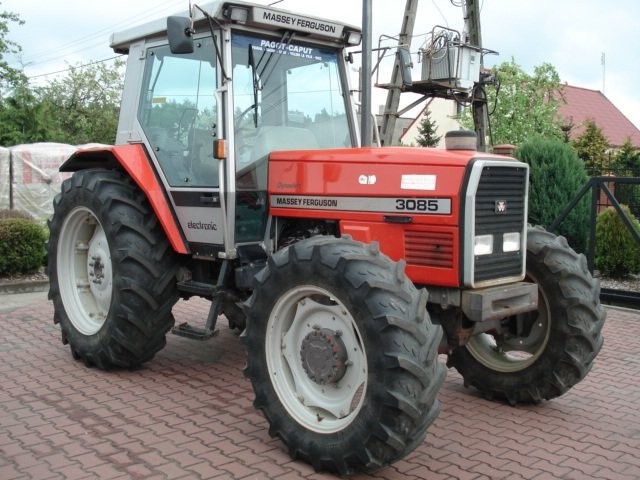 CIĄGNIK MASSEY FERGUSON 3085 SPROWADZONY STAN BDB — zdjęcie 5
