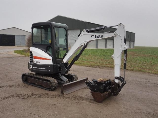 Koparka Bobcat Ec2c5 — zdjęcie 1
