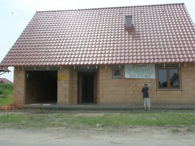 Dom w stanie surowym 10 km od centrum Wrocławia — zdjęcie 2
