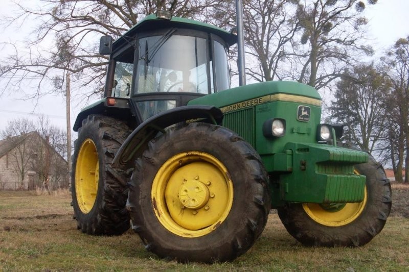 John Deere 2140 — zdjęcie 1