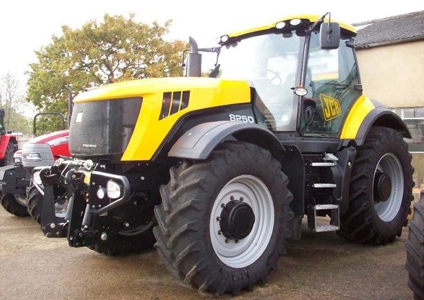 JCB Fastrac 8250 z roku 2009- Demo /JCB 8250