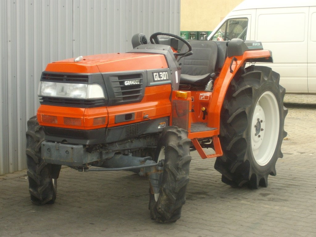 Mini traktor Kubota GL301, Klimatyzacja, 4x4, 31KM — zdjęcie 1