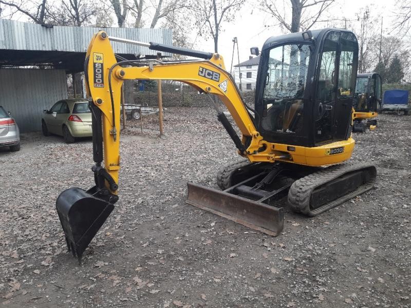 JCB 8030 ZTS  z 2007 i 2009 roku - minikoparki gąsienicowe — zdjęcie 2