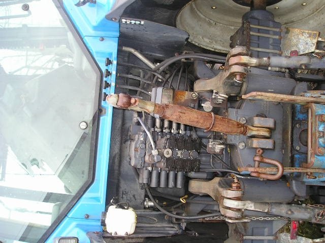 Potęzny FORD 8870 — zdjęcie 3