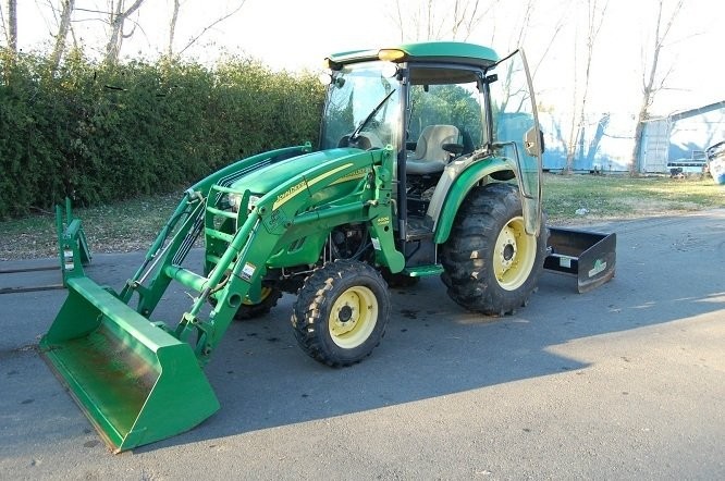 John Deere T-4320 - 2008 — zdjęcie 2