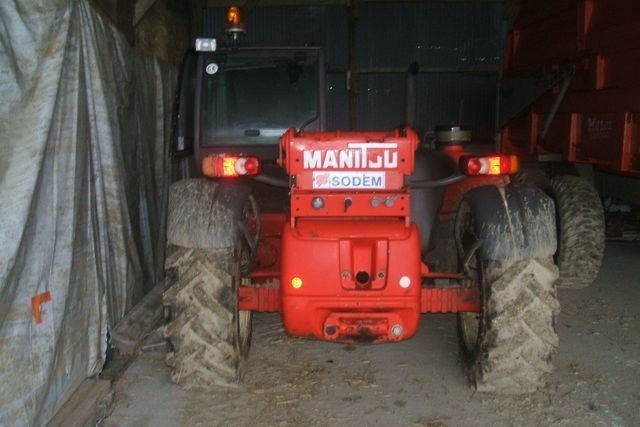 Ładowarka teleskopowa Manitou — zdjęcie 3