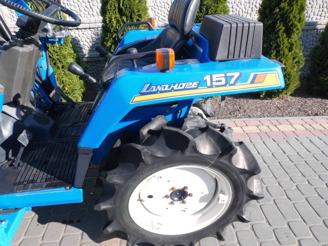 Iseki Landhope TU157 15,5 KM 4X4 SUPER STAN!!!  Kubota Iseki Hako — zdjęcie 2