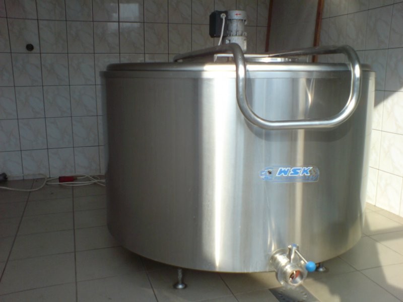 Sprzedam zbiornik na mleko 600 l PZL Krosno — zdjęcie 1