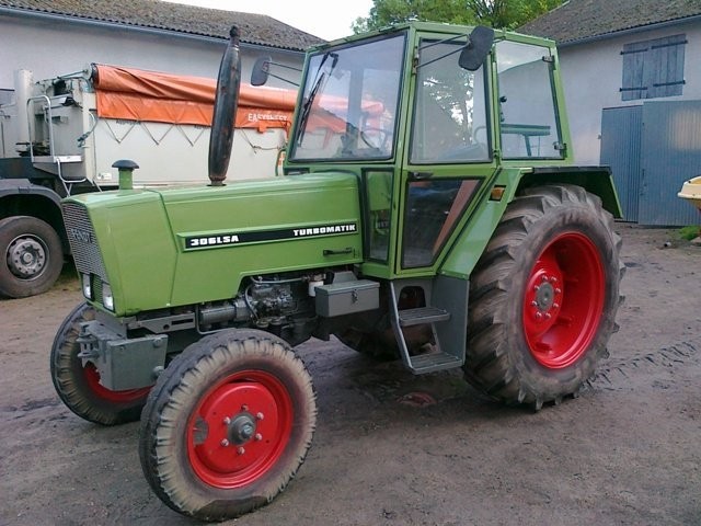 FENDT 306 LS A 1982r stan Bdb warty polecenia
