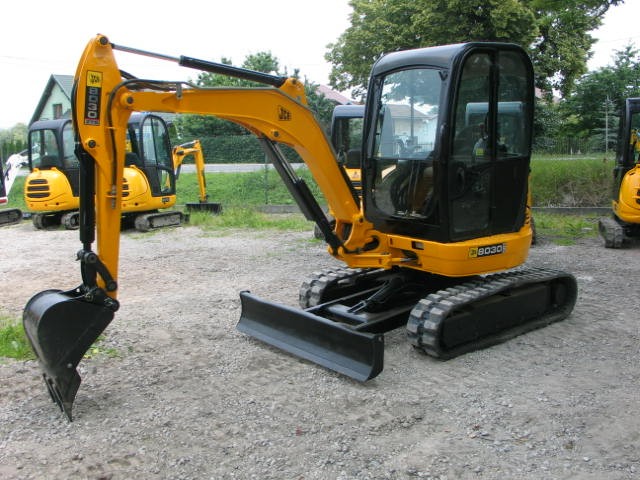 Sprzedam koparki JCB 8030 ZTS z 2007 i 2008 — zdjęcie 5