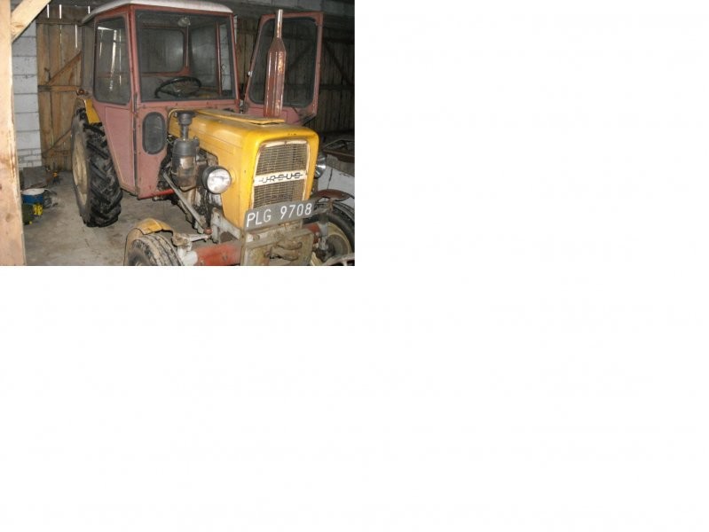 URSUS C330