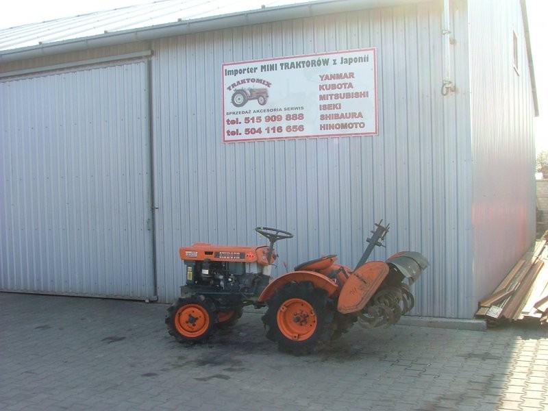 Mini traktorek Kubota B6000 — zdjęcie 3