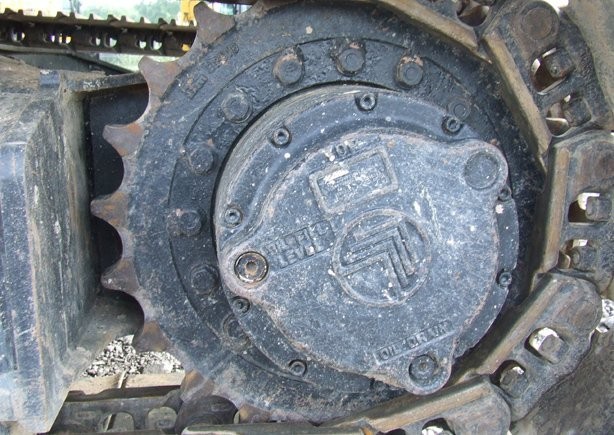 Koparka gąsienicowa JCB JS160LC z roku 2006 — zdjęcie 6