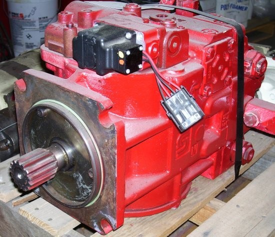 Pompa Sauer-Sundstrand SPV2033 R3ZPS123RNN130A1 — zdjęcie 1
