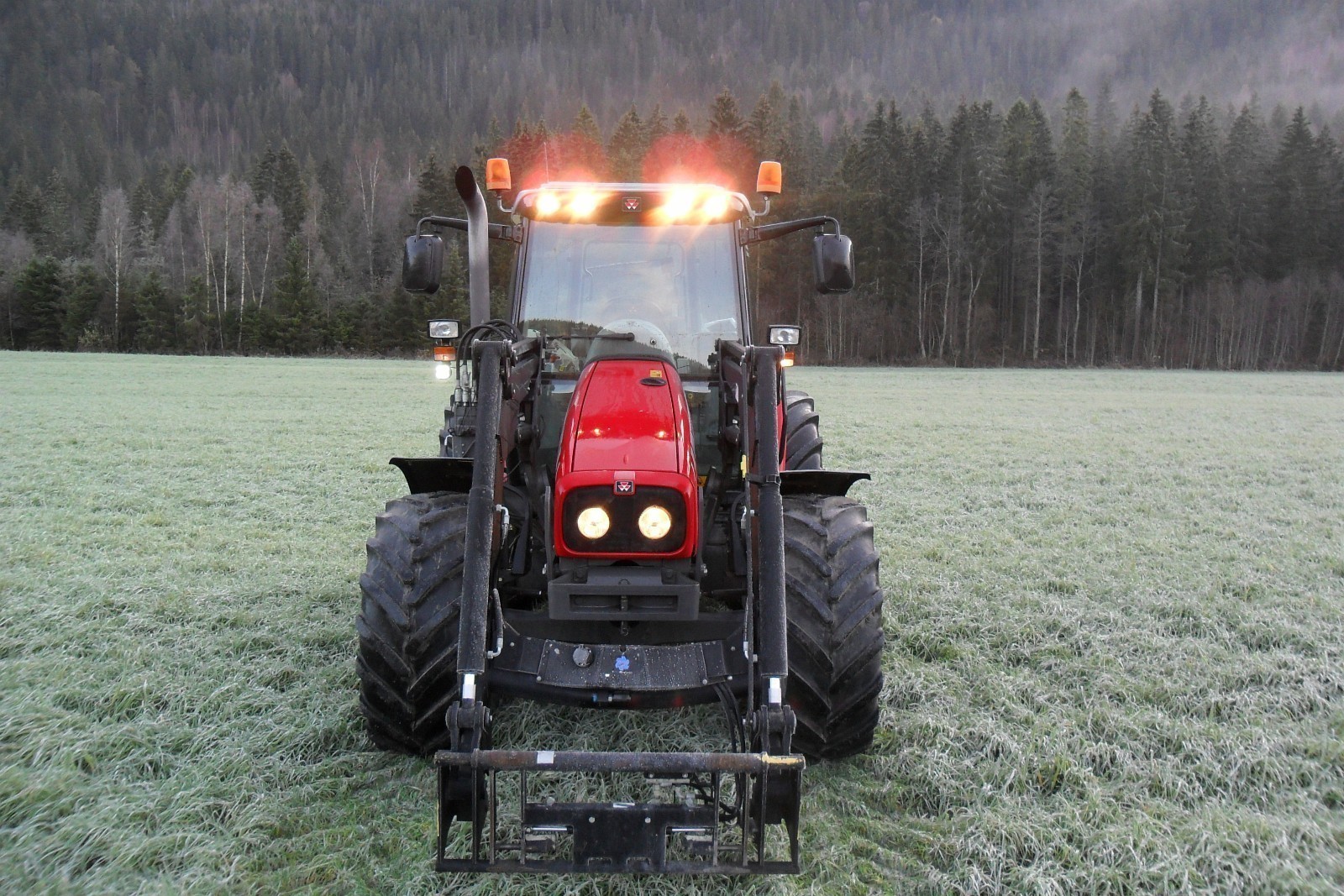 Ciągnik Massey Ferguson 6455 + ładowacz czołowy — zdjęcie 3