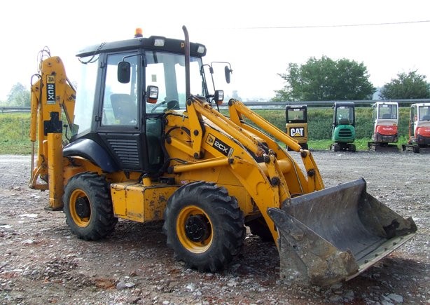 koparko ładowarka JCB 2CX Streetmaster z roku 2007 — zdjęcie 3
