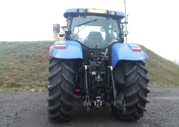 New Holland T7040 autocommand, rok 2009. — zdjęcie 3