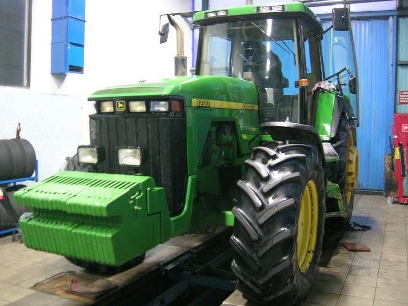 JOHN DEERE 8200 - 1997 rok prod. — zdjęcie 2