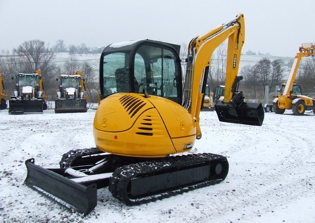 JCB 8045 ZTS -  rok 2006 — zdjęcie 3