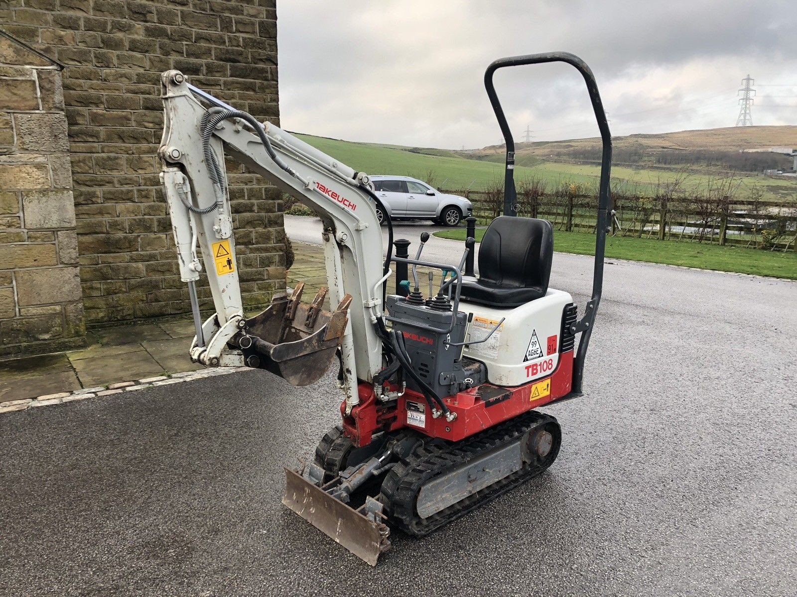 Mini koparka Takeuchi TBIO88  — zdjęcie 2