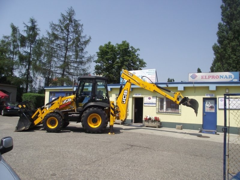 JCB 3CX ECO CONTRACTOR z 2011r. 560 mtg — zdjęcie 4