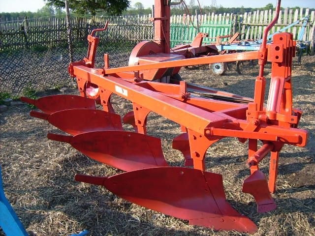 Pług Landsberg 4 skibowy
