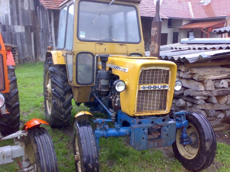 *URSUS C-330*(C-335) — zdjęcie 1